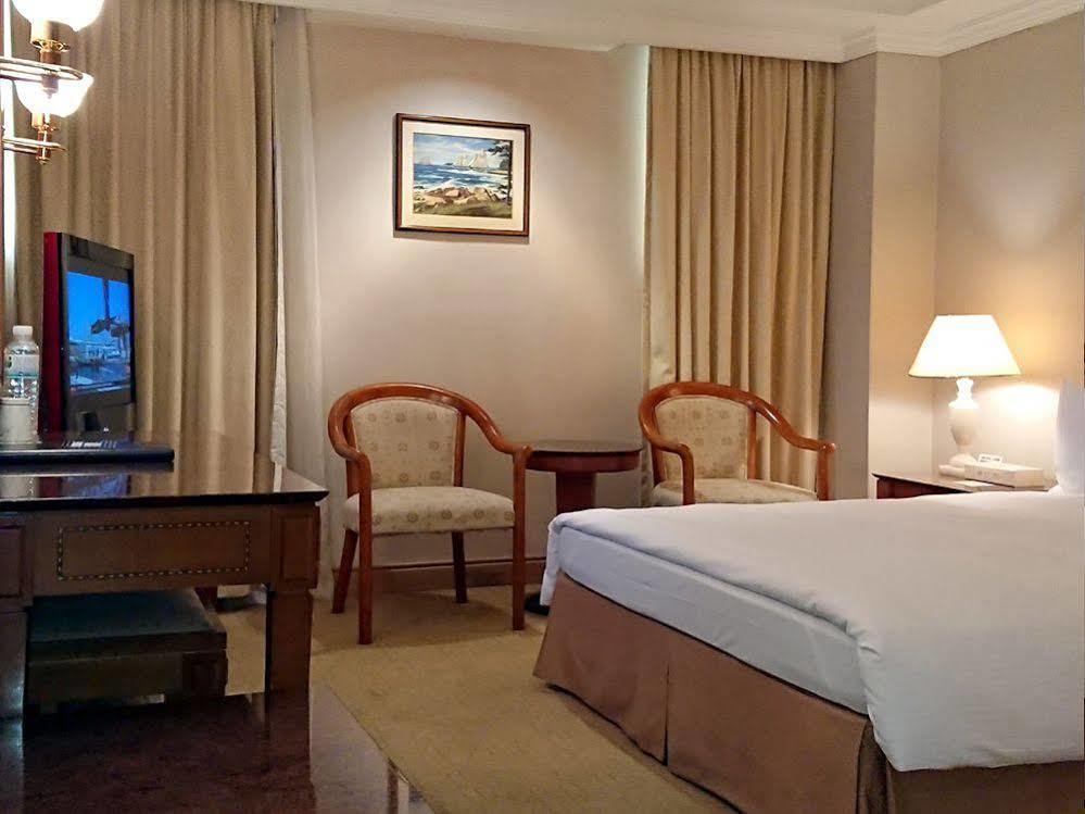 Dong Wu Hotel تايبيه المظهر الخارجي الصورة